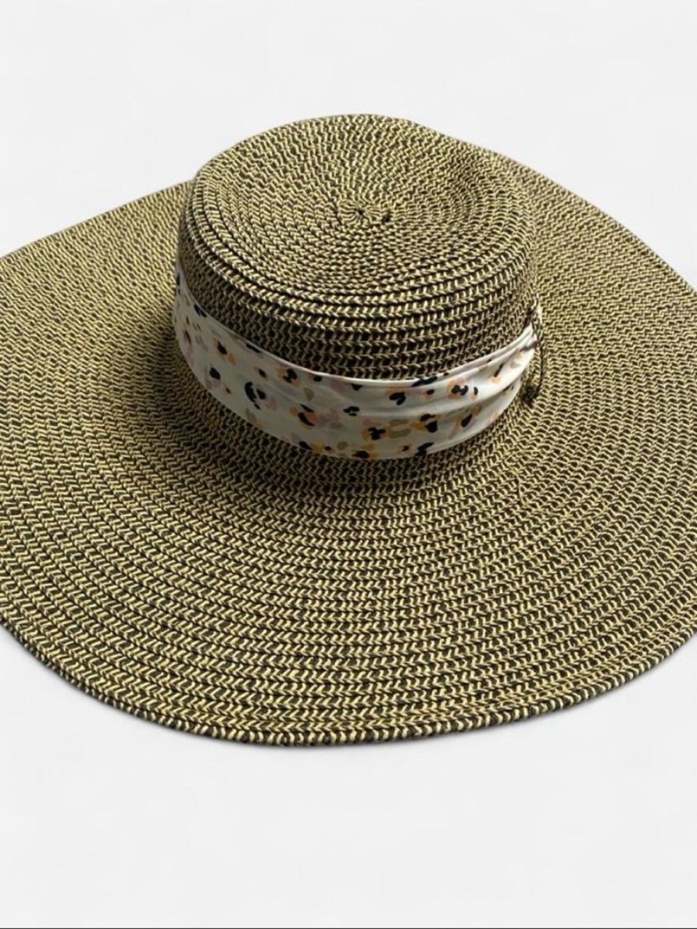 Wide Brim Braided Straw Sun Hat with Patterned Band - Olive